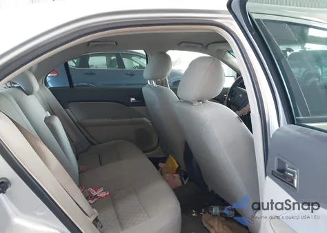 2011 Ford Fusion S из США, поврежденный, VIN 3FAHP0GA9BR239780